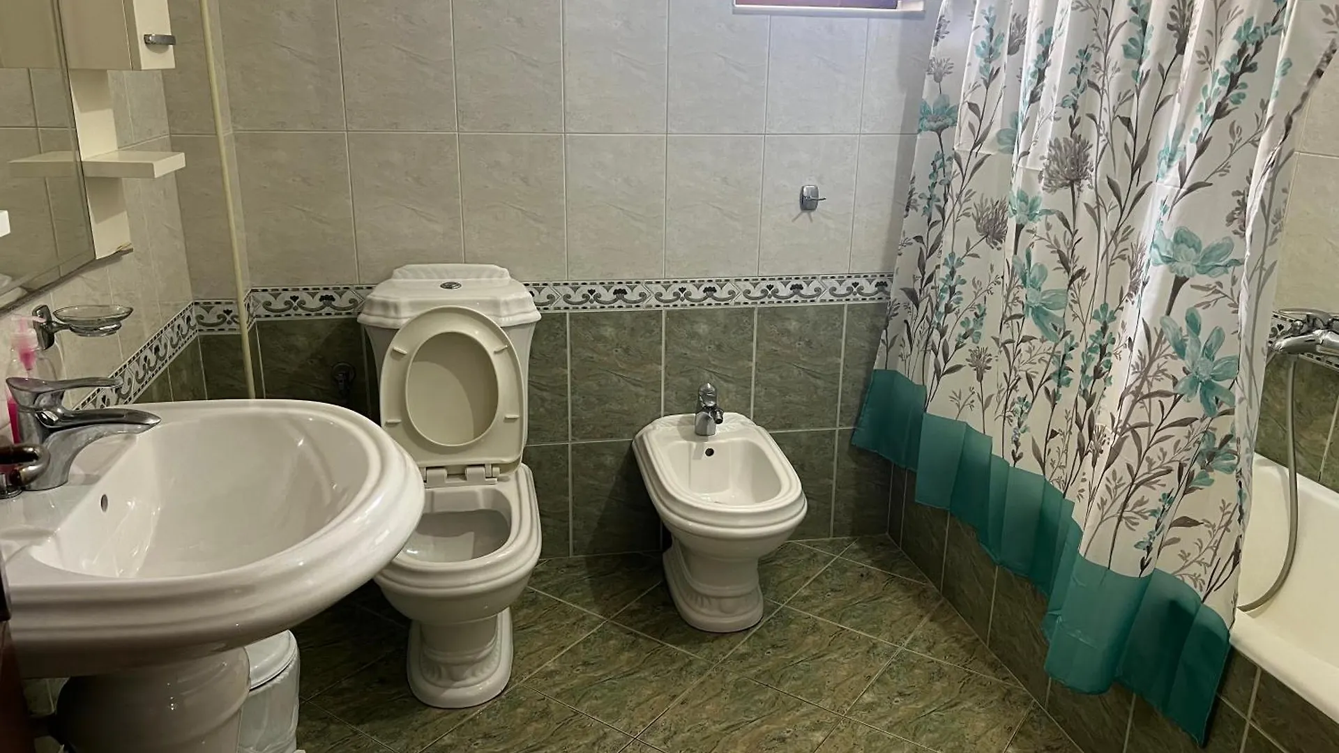 Guesthouse Mance Ksamil 0*,  Albania