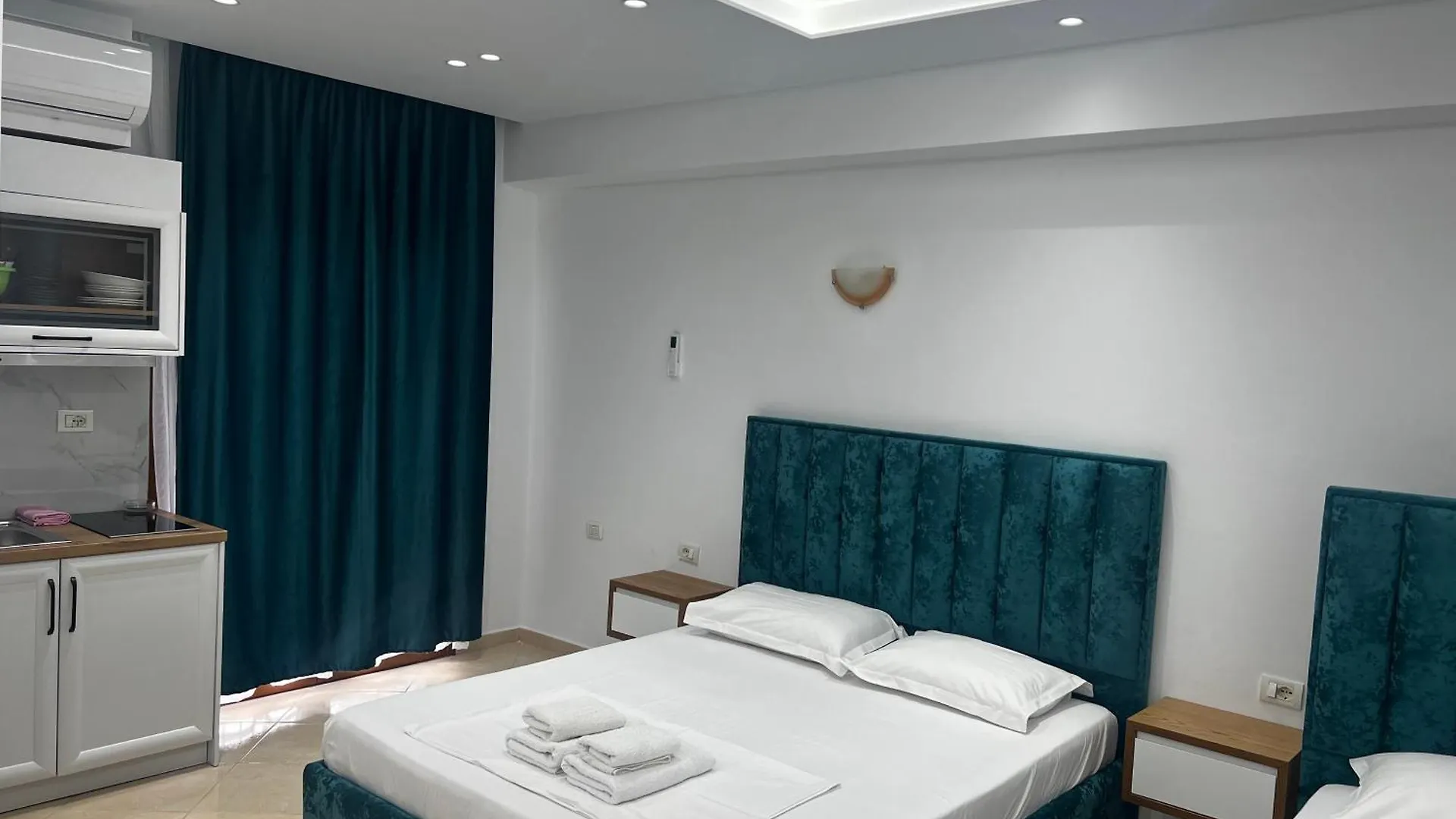 Guesthouse Mance Ksamil 0*,  Albania